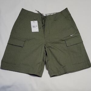 Nike SB Men's Skate Cargo Shorts In Olive